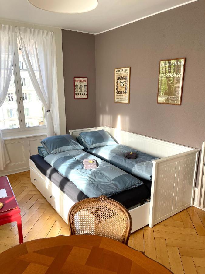 Le Locle : Bel Appartement Chaleureux Exteriér fotografie