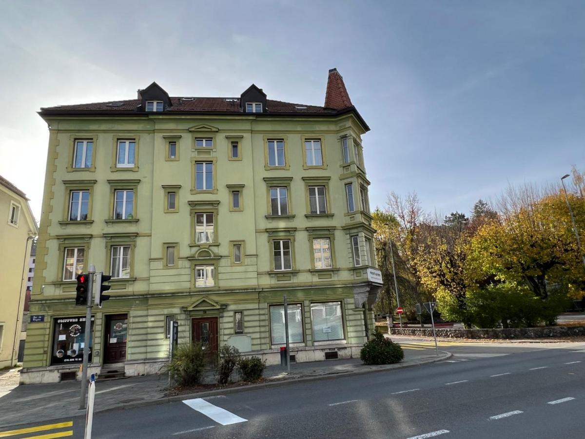 Le Locle : Bel Appartement Chaleureux Exteriér fotografie